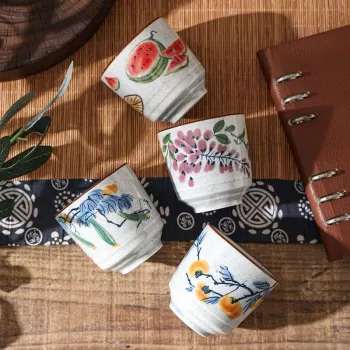 Retro Ceramic Teacup: Vintage Style for Daily Sips